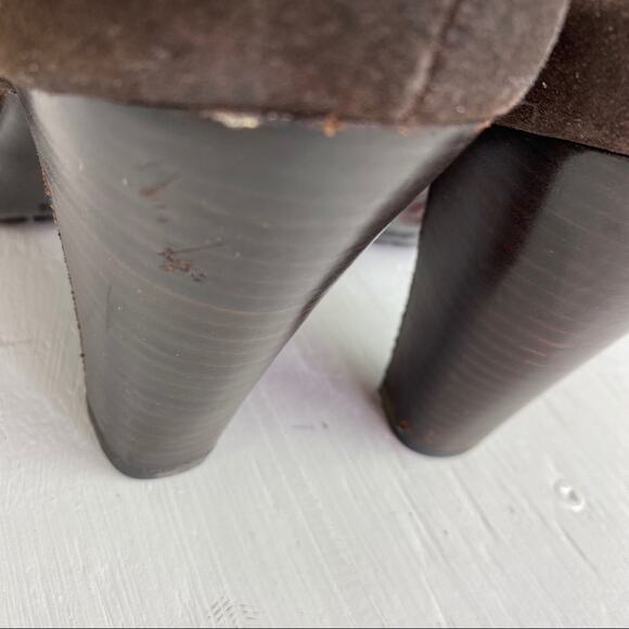 Sofft Suede Mule Size 9 M Brown Metal Studs - Picture 4 of 11